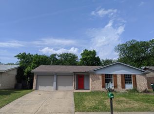 6005 Ridgecrest Dr, Watauga, TX 76148