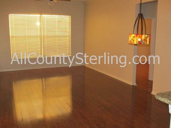 4th image of 763 Lakeworth Cir
