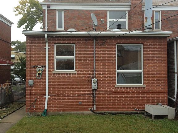 3rd image of 3136 S 54th Ct