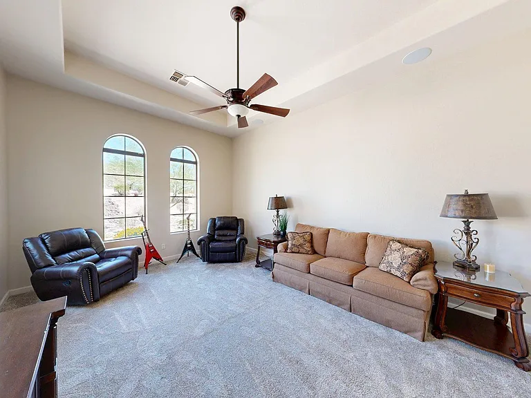 8724 E Regina Cir — Photo 40