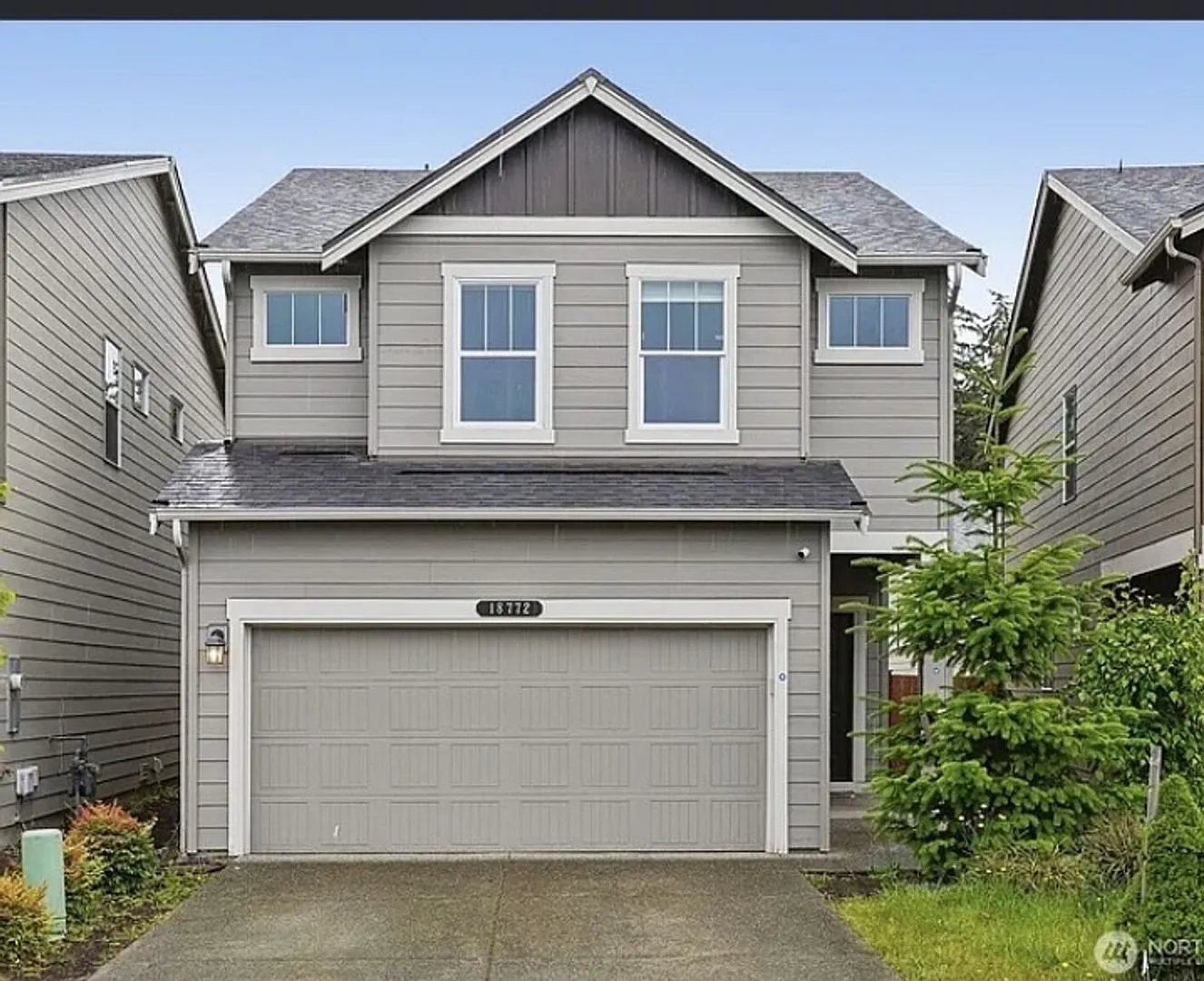Puyallup beautifully maintained 4-bedroom, 2.5-bath residence in Rainier Ridge — Photo 1