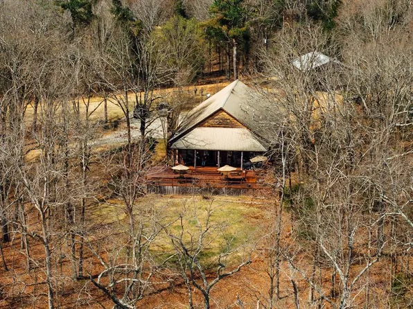 66 County Road 517, Como, MS 38619