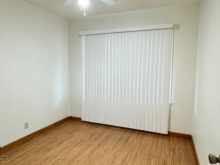 11248 Foster Rd — Photo 10