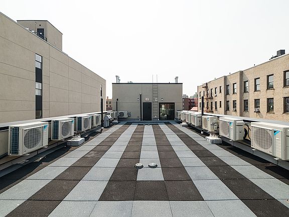 5th image of 1365 Nostrand Ave #1F