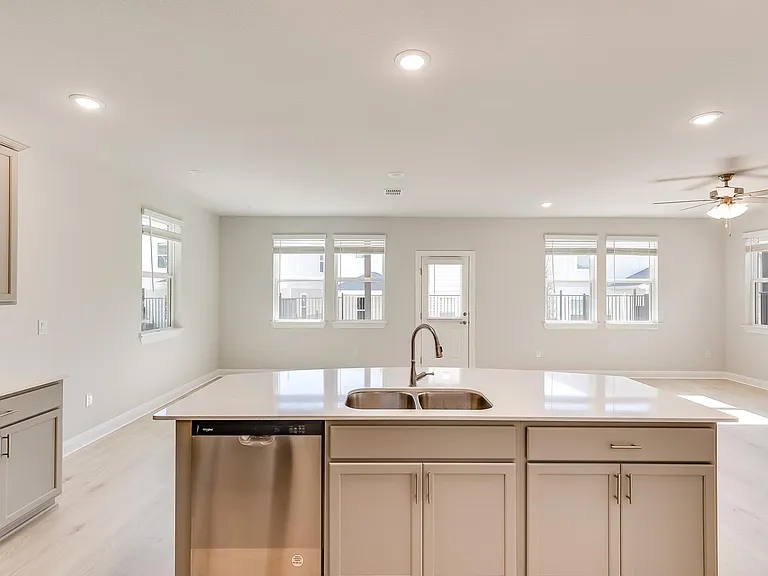 1005 Legend Milton Ln — Photo 15