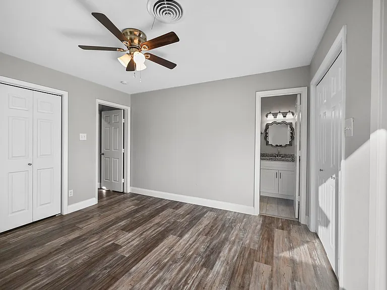 5421 Greenwood Way — Photo 14