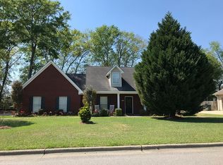 202 Drake Dr, Dothan, AL 36305