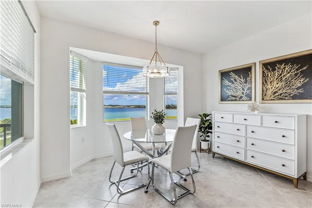 2 bed, 2.0 bath, 1154 sqft, $6,000 — Photo 4