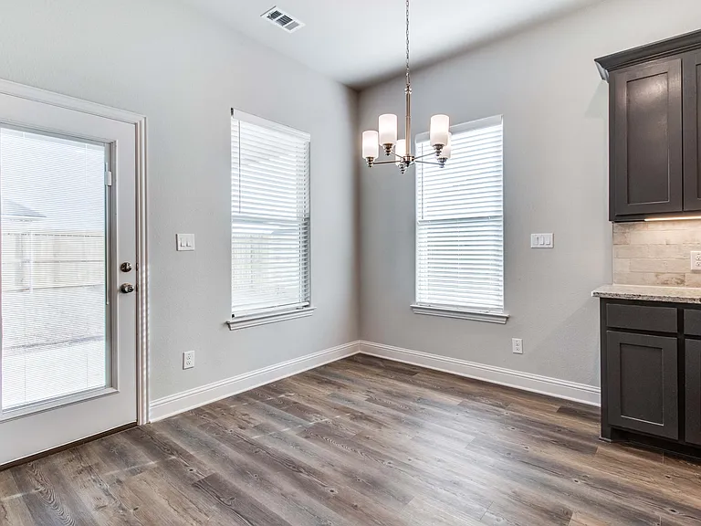2905 Orchid Dr — Photo 3