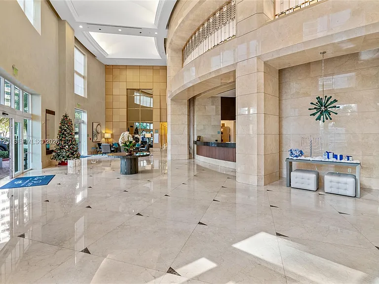 19400 Turnberry Way #1731 — Photo 36