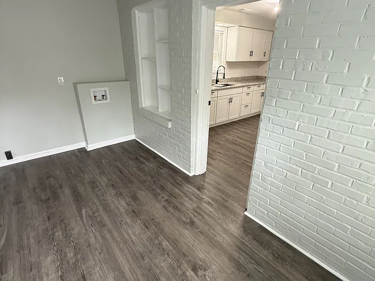 2822 E Wynnton Ln — Photo 12