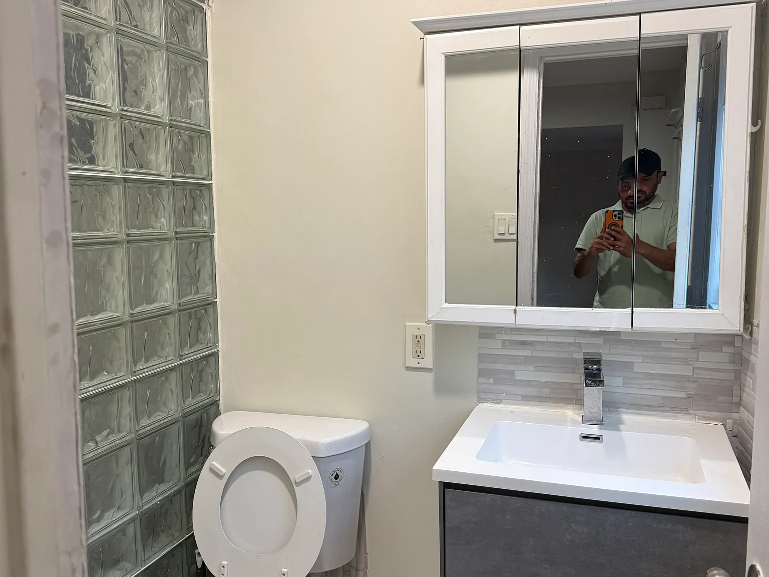 1 bed, 1500 sqft, $2,450 — Photo 2