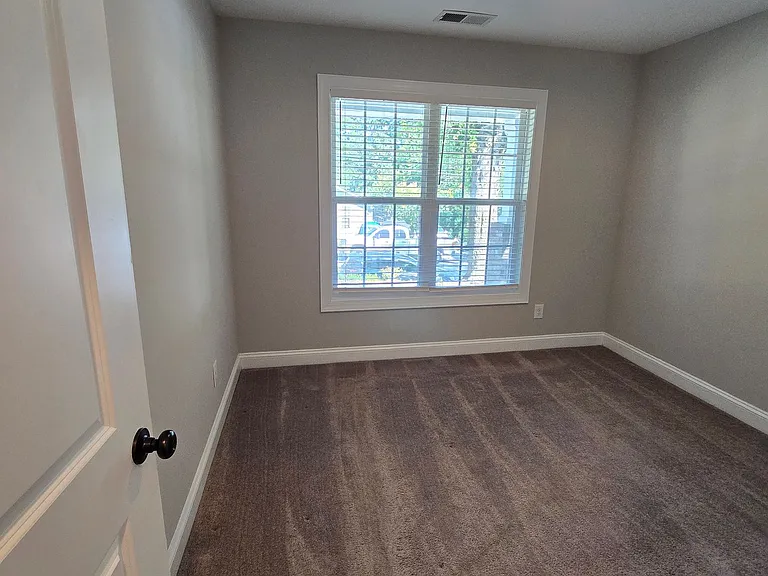 404 S Rose Ave — Photo 21