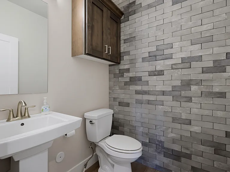 1457 W Tenzing St — Photo 20