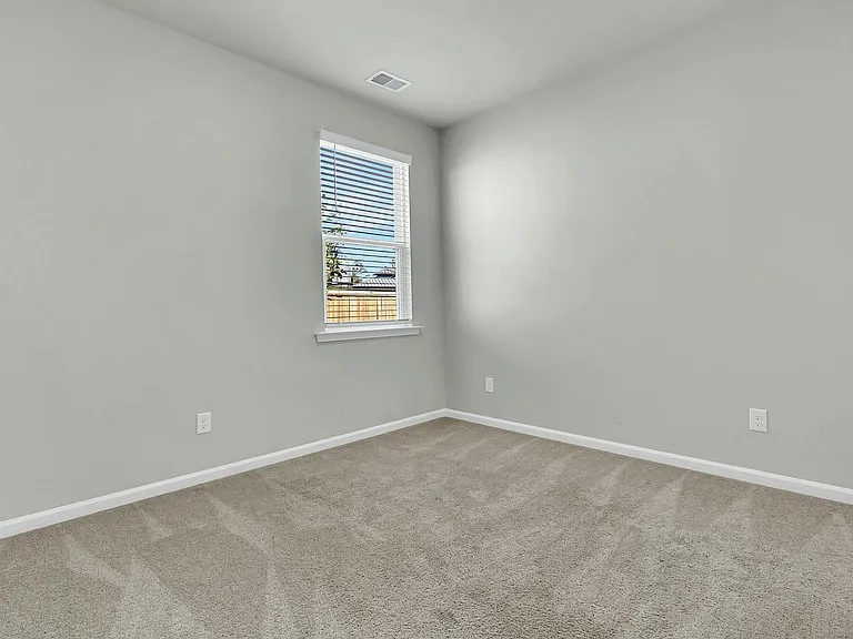 229 Grand View Xing — Photo 29