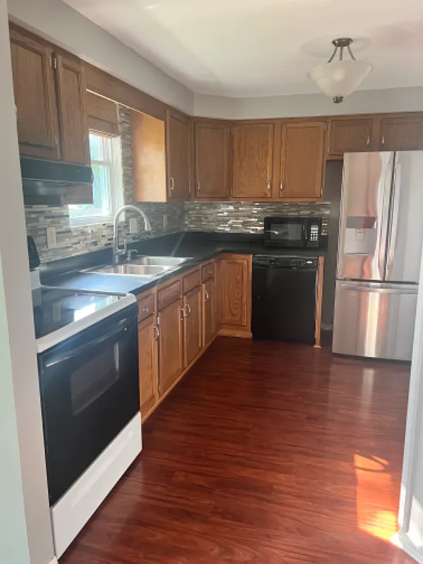 8499 Fathom Drive — Photo 3