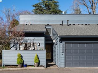 4725 SW Caldew St APT F, Portland, OR 97219