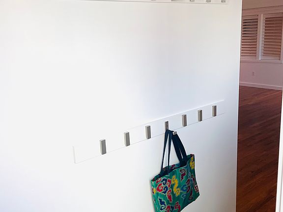 Entryway to LR