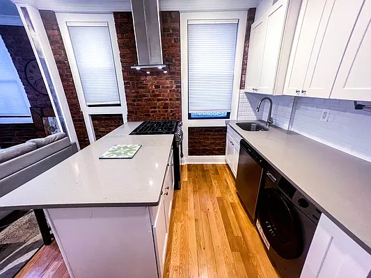 Rented by Voro New York | media 57