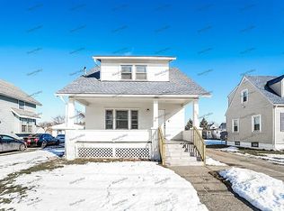 909 W 20th St, Lorain, OH 44052