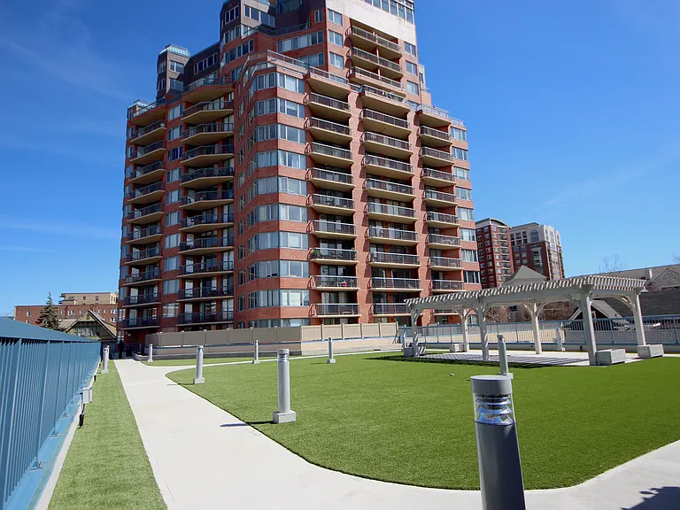 25 Forest St #7G — Photo 18