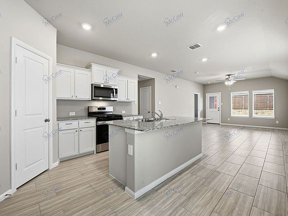 3rd image of 139 Mojave Rd