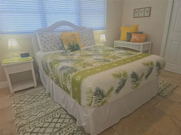 929 Lantana Ave — Photo 24