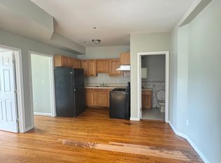 303 3rd St #2, Elizabethport, NJ 07206
