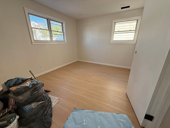 5th image of 45 Dreyer Ave Floor 1