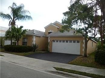 1st image of 384 Bermuda Springs Dr