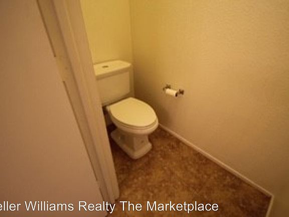 5th image of 8416 Twinkling Topaz Ave