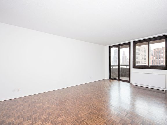 3rd image of 347 W 57th St APT 24C