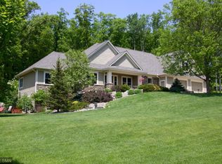 390 Mitchell Rd, Hudson, WI 54016
