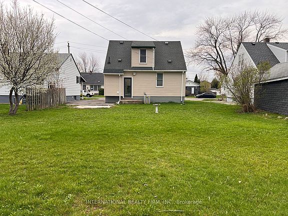 3rd image of 9 Admiral Rd