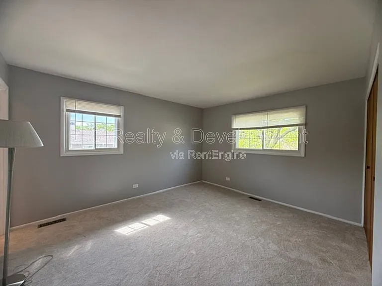 1645 Highland Blvd — Photo 15