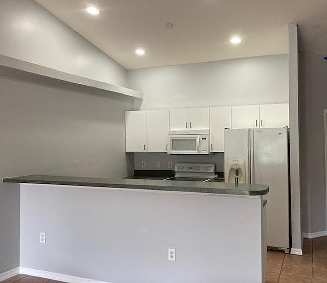 1st image of 1415 SE 1st Pl