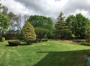 125 Jericho Tpke FLOOR 2, Old Westbury, NY 11568