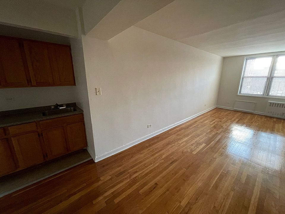 1st image of 142-10 Hoover Ave #519