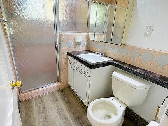 5th image of 4132 Moreland Way