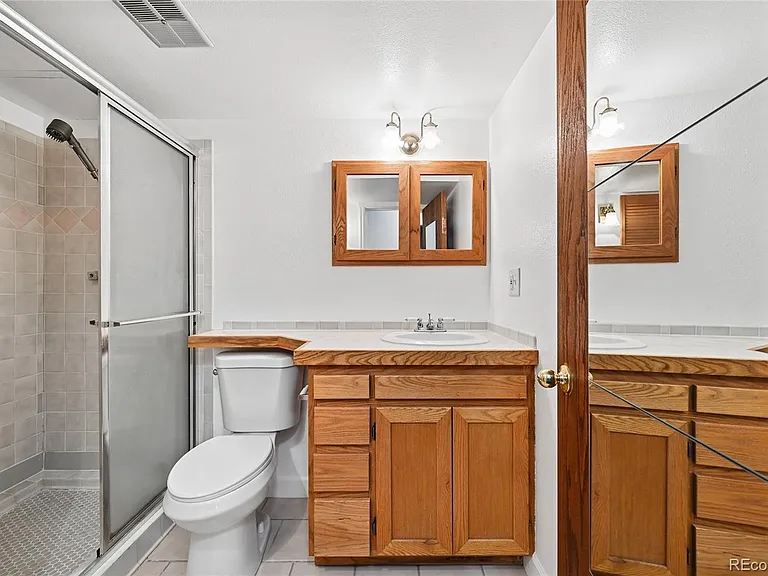15140 E Columbia Dr — Photo 19