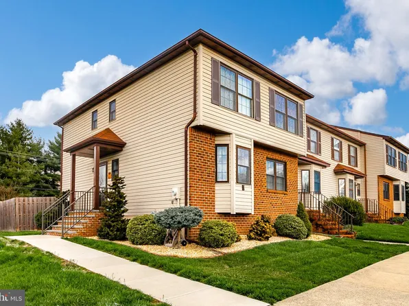 1 Roberts Ct, Bordentown, NJ 08505