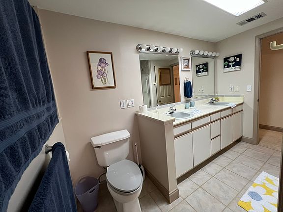 2nd image of 3394 Johnson Ferry Rd NE