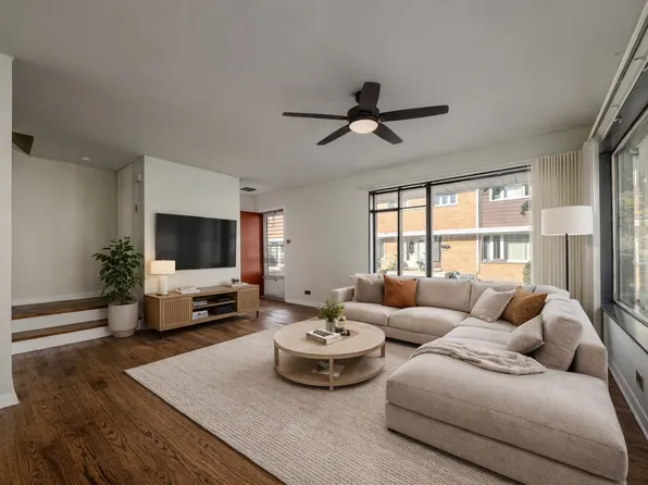 2531 W Howard St #Aa, Chicago, IL 60645