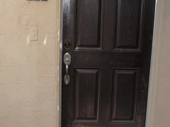 3700 Q St APT 111, Bakersfield, CA 93301