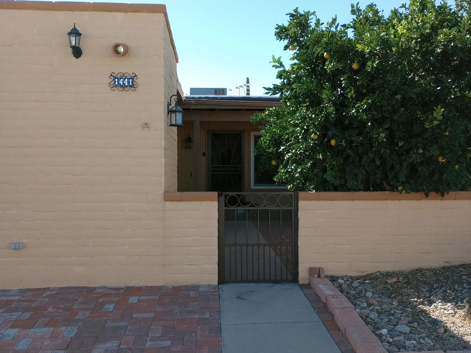 2 bed, 962 sqft, $1,275 — Photo 3