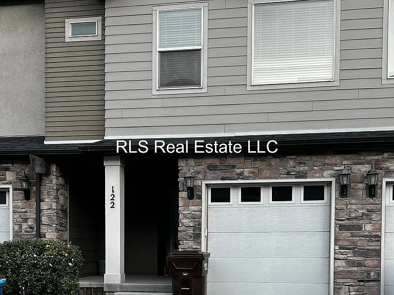 122 S 1800 W — Photo 1