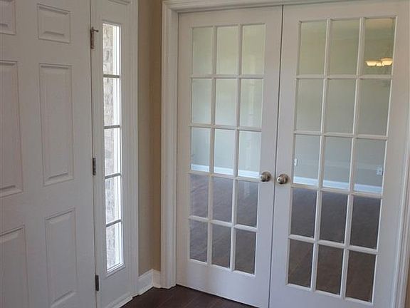 4th image of 326 Northlake Dr
