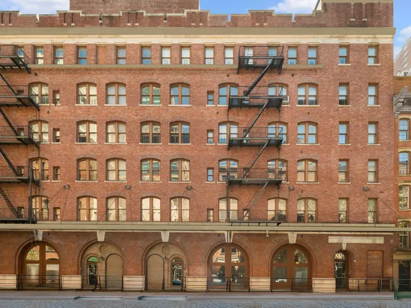 60 Beach Street image 11 of 11