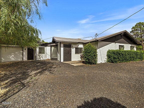 4th image of 2819 Pine Hill Dr