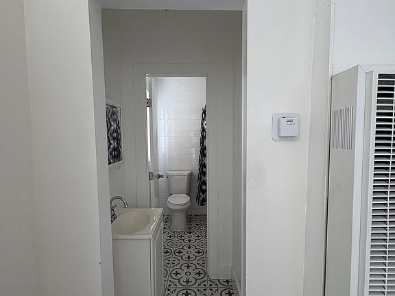 2nd image of 1133 Hoffman Ave APT 11